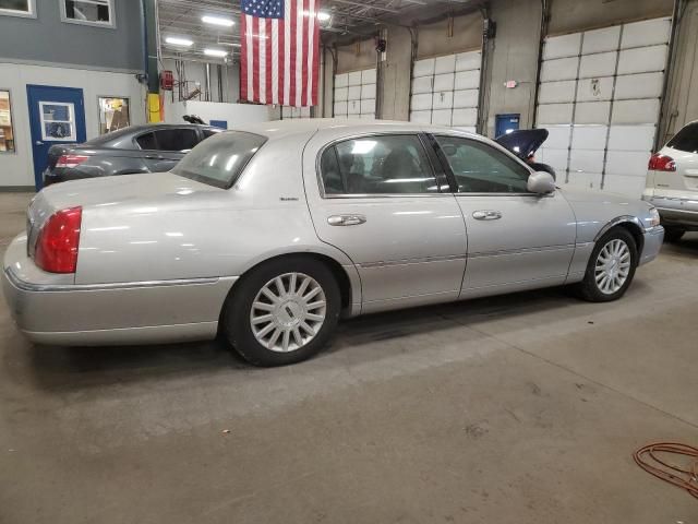 2003 Lincoln Town Car Executive