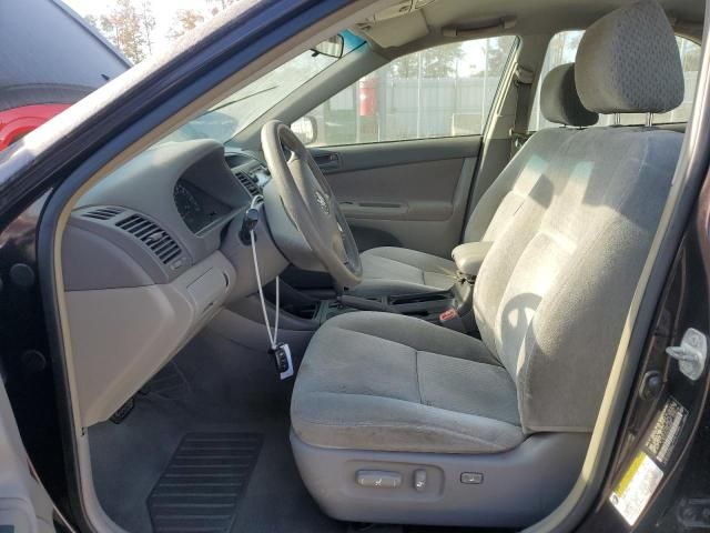 2004 Toyota Camry LE