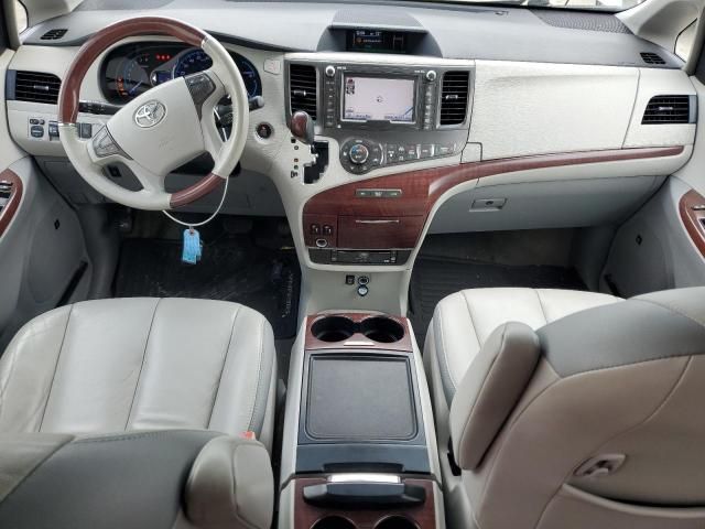 2013 Toyota Sienna XLE