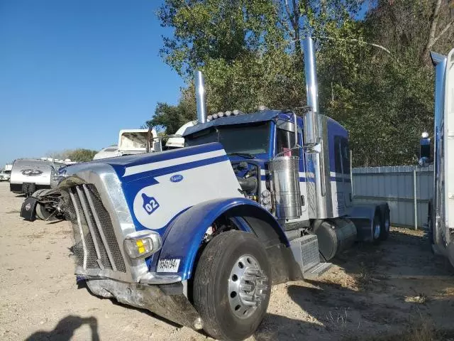 2024 Peterbilt 389