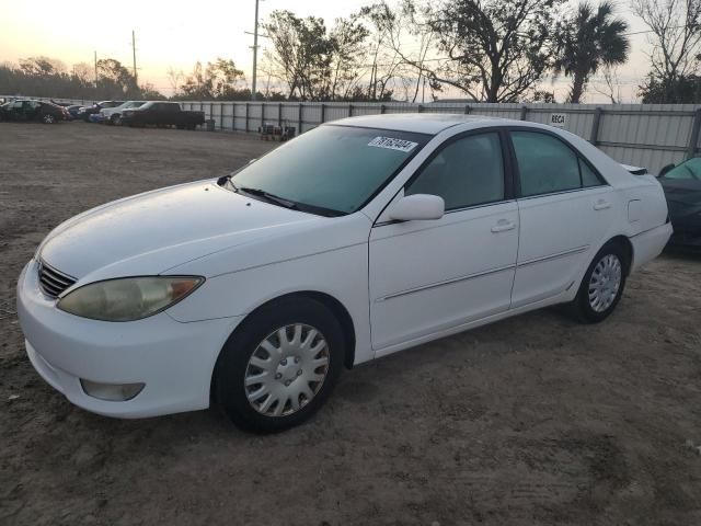 2005 Toyota Camry LE