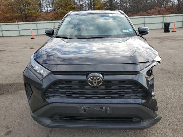 2020 Toyota Rav4 LE