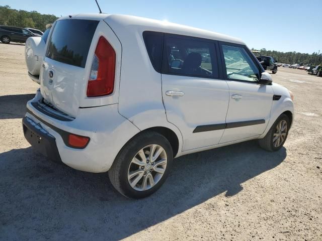 2013 KIA Soul +