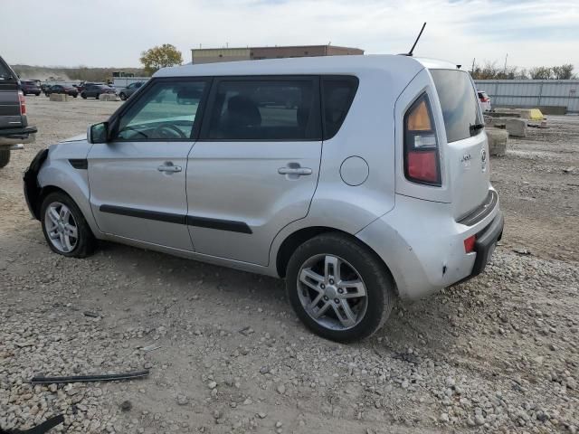 2011 KIA Soul +