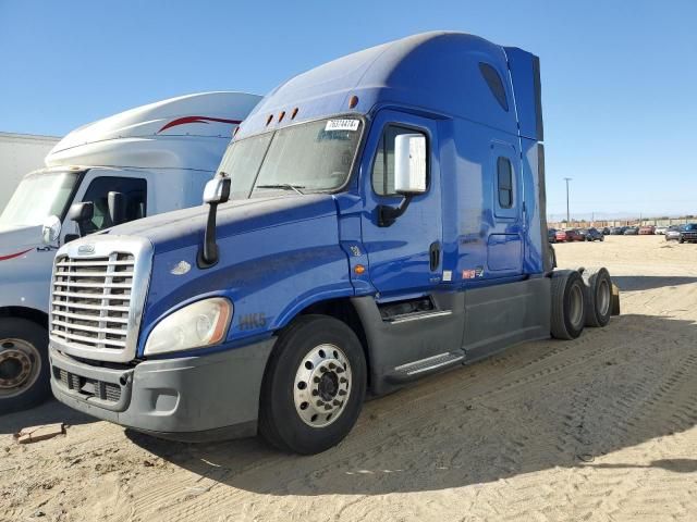 2015 Freightliner Cascadia 125