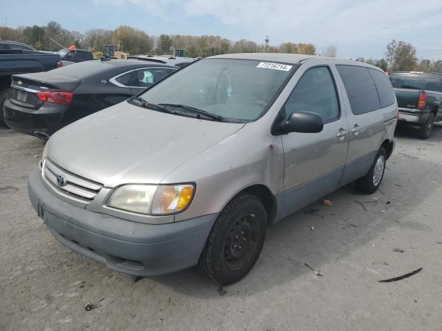 2001 Toyota Sienna CE