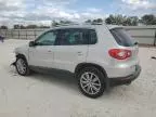 2009 Volkswagen Tiguan SE