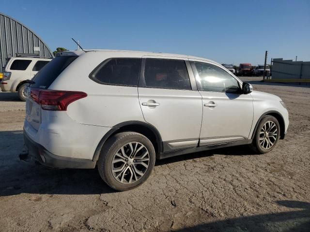 2016 Mitsubishi Outlander SE