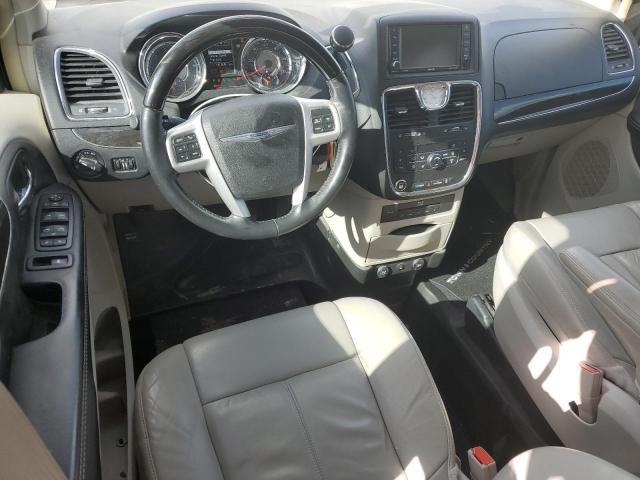 2015 Chrysler Town & Country Limited Platinum