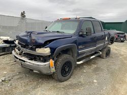 Salvage trucks for sale at Montreal Est, QC auction: 2002 Chevrolet Silverado K2500 Heavy Duty