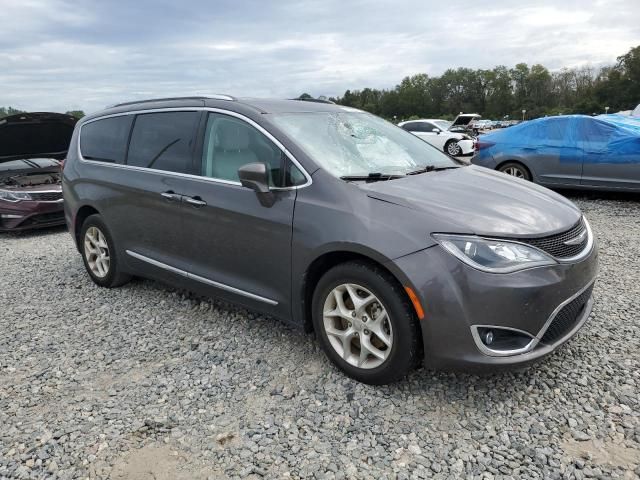 2017 Chrysler Pacifica Touring L Plus