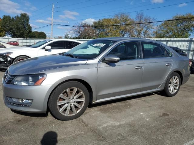 2012 Volkswagen Passat SEL