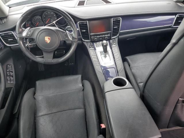 2012 Porsche Panamera 2