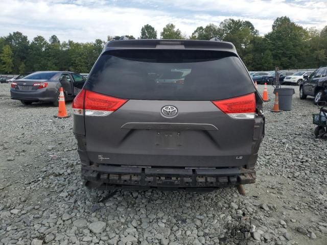 2013 Toyota Sienna LE