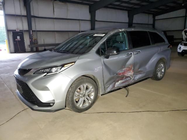 2021 Toyota Sienna XSE