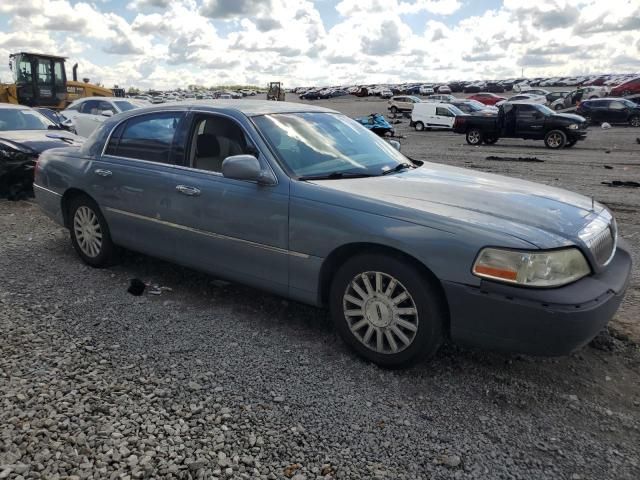 2003 Lincoln Town Car Signature