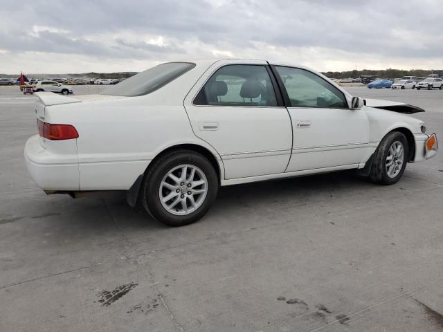 2000 Toyota Camry LE