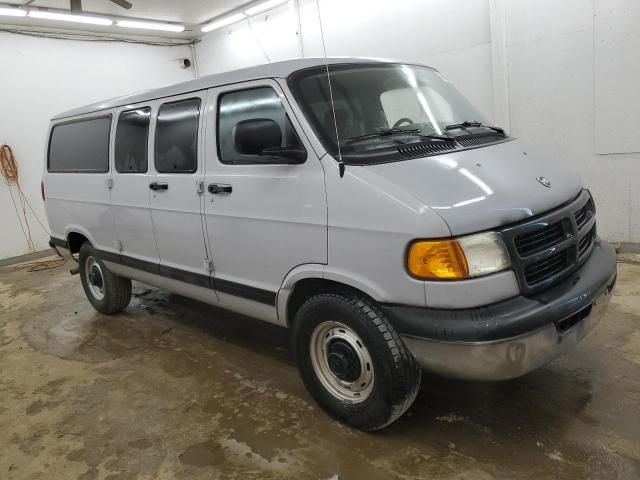 2002 Dodge RAM Wagon B2500