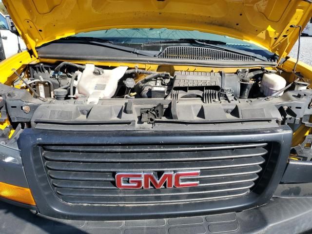 2020 GMC Savana Cutaway G3500