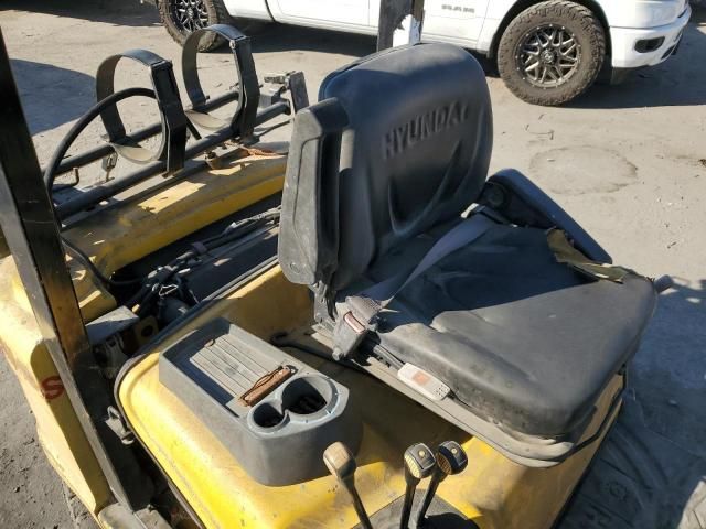 2010 Hyundai Forklift