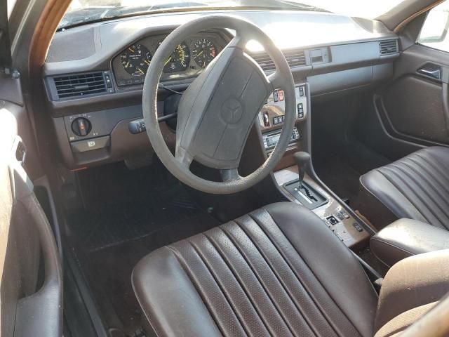 1988 Mercedes-Benz 260 E