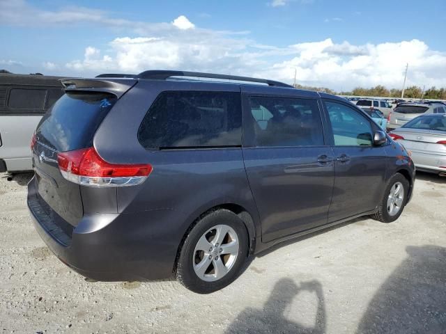 2014 Toyota Sienna LE