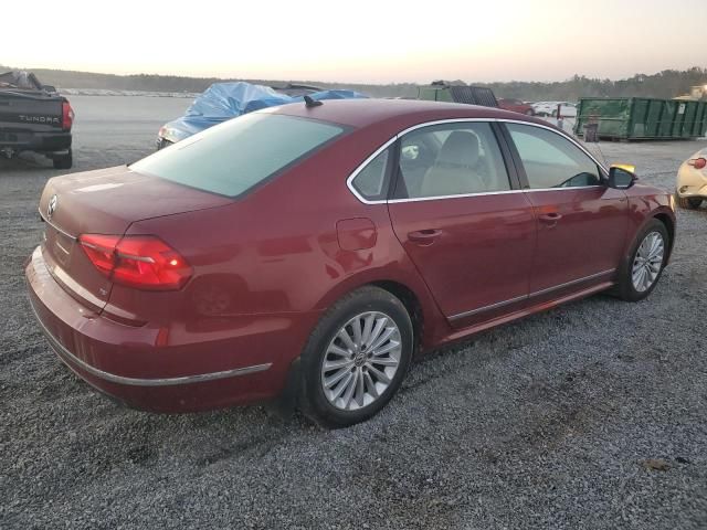 2016 Volkswagen Passat SE