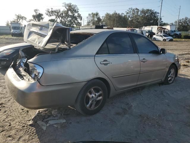 2004 Toyota Camry LE