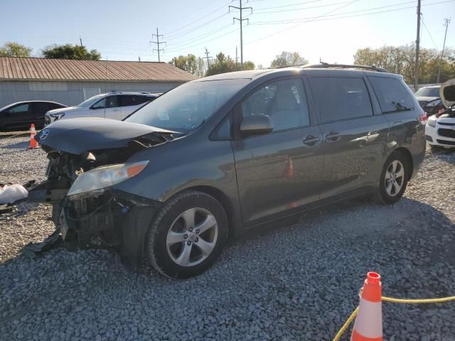 2013 Toyota Sienna LE