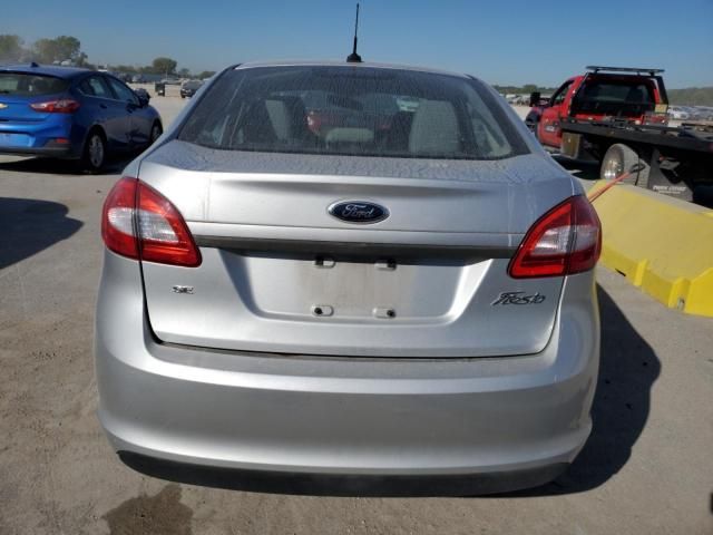 2013 Ford Fiesta SE