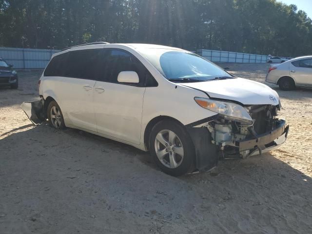 2011 Toyota Sienna LE