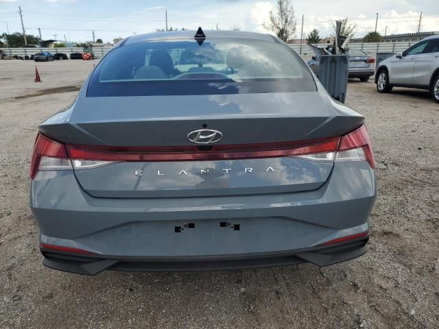 2022 Hyundai Elantra SEL