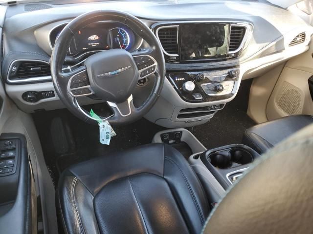 2021 Chrysler Pacifica Hybrid Touring L