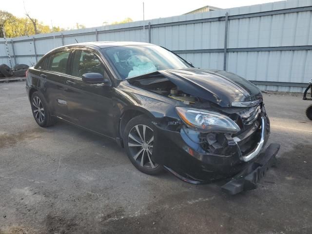 2013 Chrysler 200 Limited