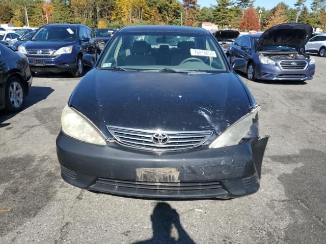 2005 Toyota Camry LE