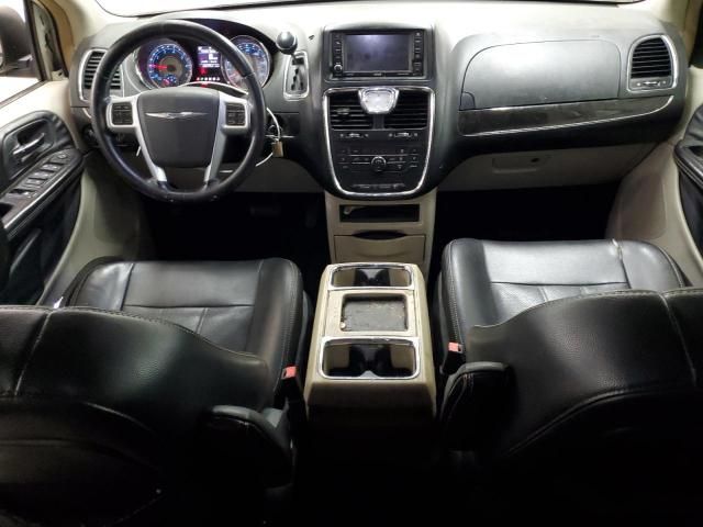 2012 Chrysler Town & Country Touring