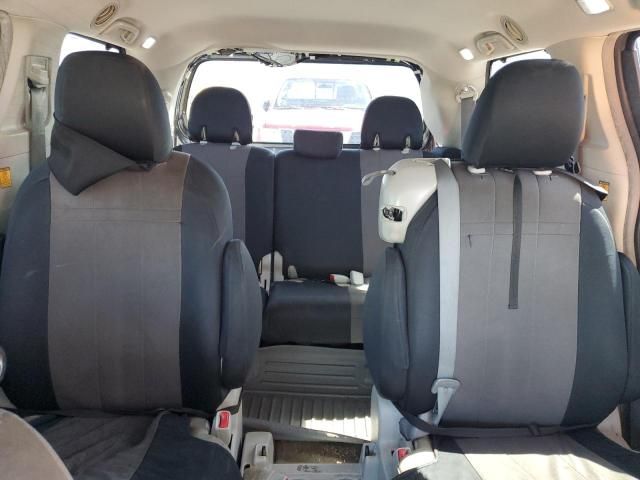 2012 Toyota Sienna XLE