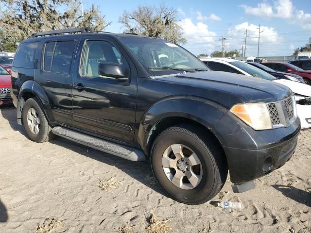 2005 Nissan Pathfinder LE