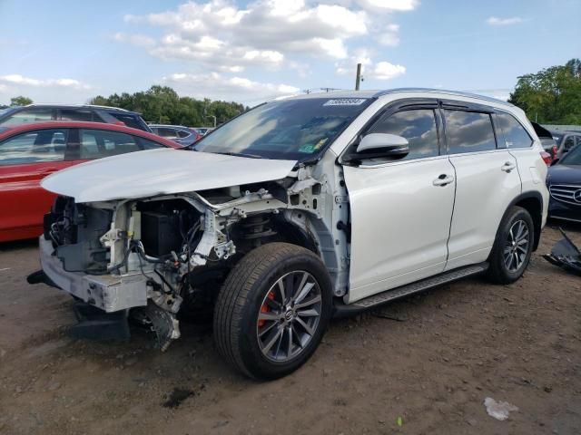 2018 Toyota Highlander SE