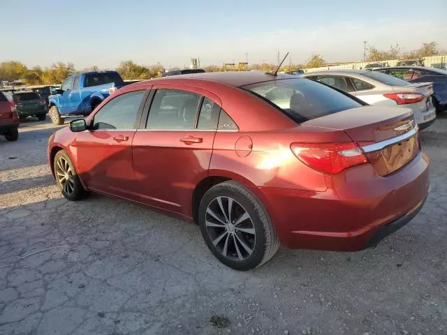 2013 Chrysler 200 Touring