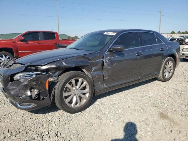 2017 Chrysler 300 Limited