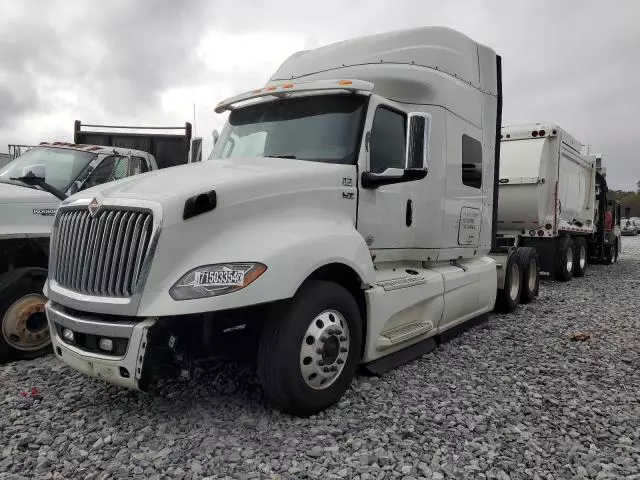 2018 International LT625