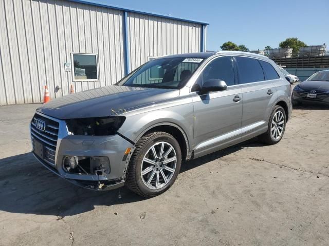 2017 Audi Q7 Premium Plus