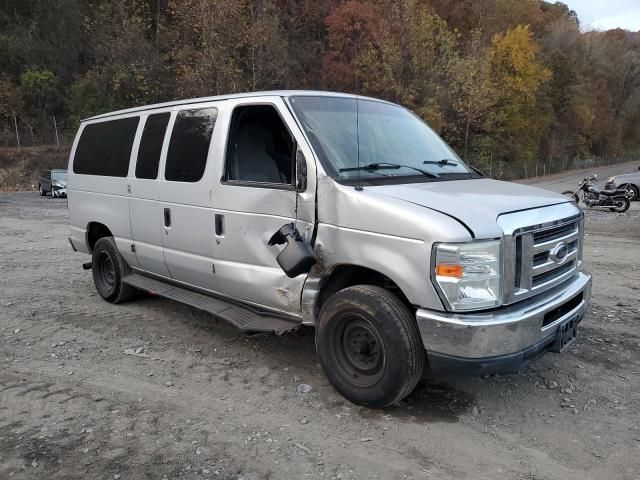 2011 Ford Econoline E350 Super Duty Wagon