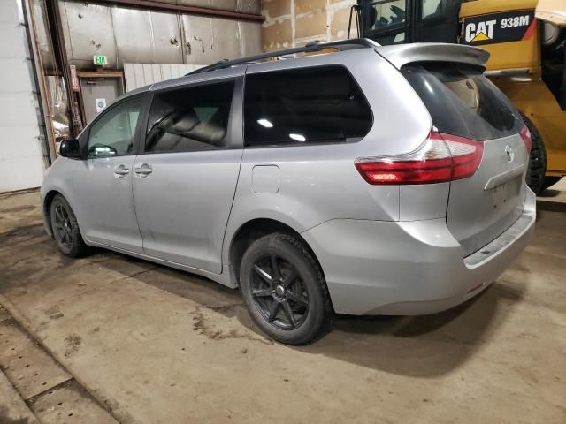 2015 Toyota Sienna LE