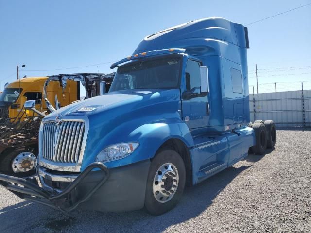 2018 International LT625