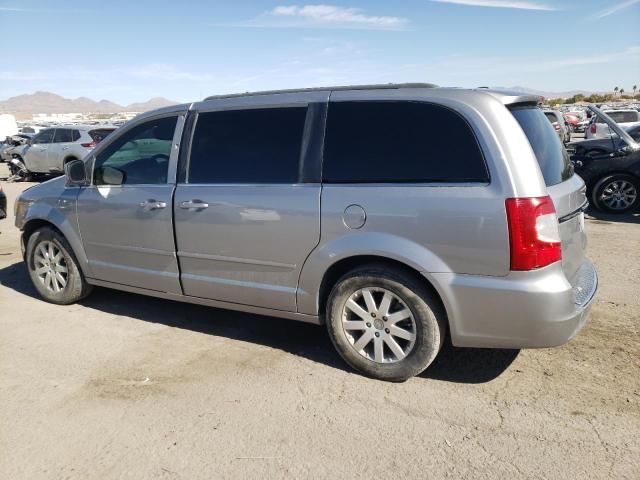 2015 Chrysler Town & Country LX