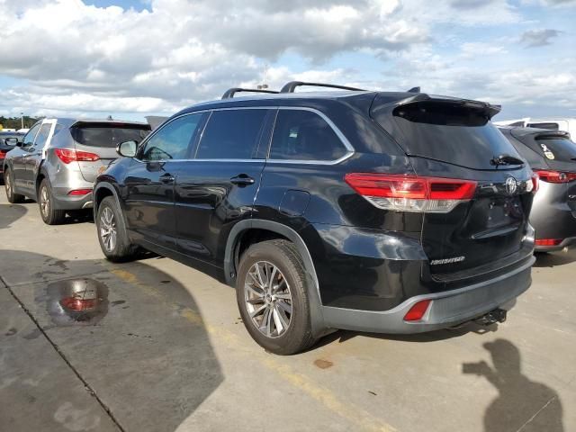 2018 Toyota Highlander SE