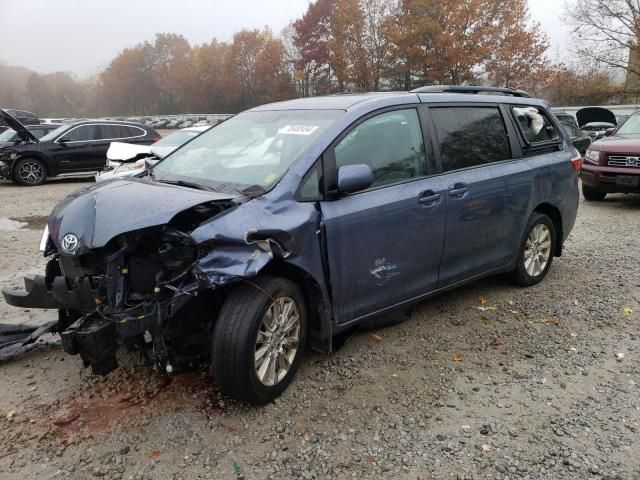 2017 Toyota Sienna LE