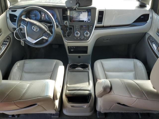 2015 Toyota Sienna XLE